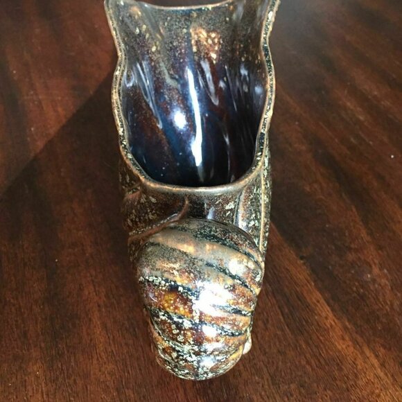 - Art Pottery Cornucopia Vase or Planter - Picture 4 of 8